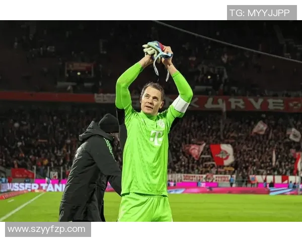 诺伊尔重伤缺席整个赛季拜仁迅速求助德赫亚填补门将空缺