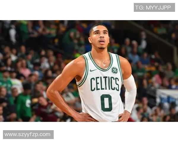 杰森塔图姆如何在NBA赛场上展现出色的领导力与竞技实力
